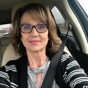 Meet your Posher, Angie
